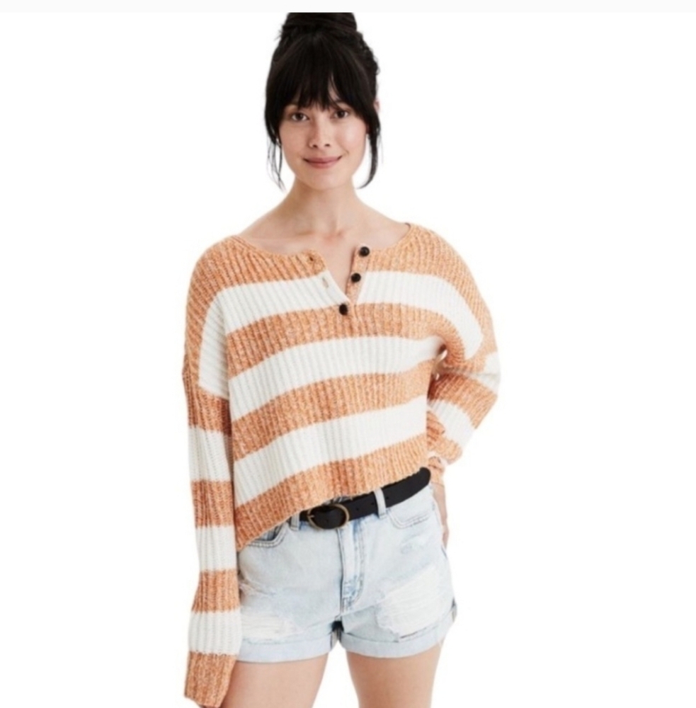 American Eagle Outfitters Relaxed Crop Sweater in Orange and White
